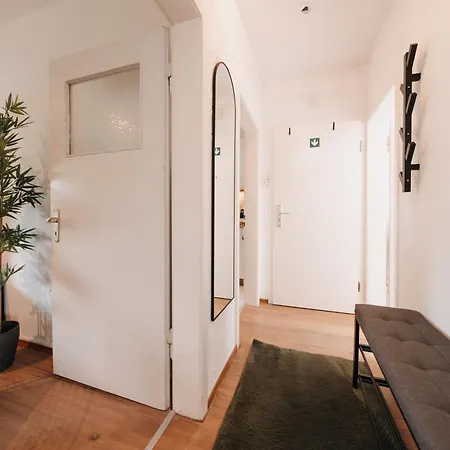 Bright Nest Apartment *